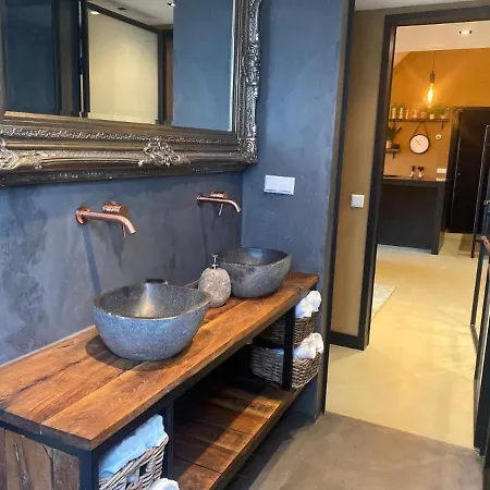 Hoeve Vierhuyse Апартаменты *